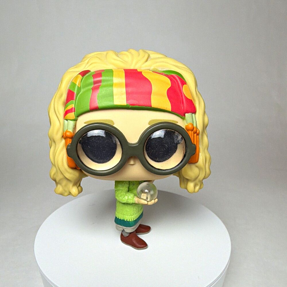 Funko Pop! Luna Lovegood Standard Pop! Vinyl Figure - Harry Potter, Vinyl